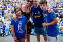 40岁卡索拉社媒晒与家人合照，庆祝随皇家奥维耶多升级西甲