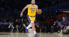 湖人球迷心死了！雷迪克：东契奇和里夫斯无限期缺阵