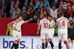 巴萨5-1横扫塞维利亚，西甲联赛夺冠热门稳固榜首位置