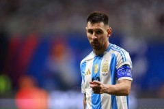 名帅博斯克赞美梅西：他无疑是历史之最！为其十几年扎根西甲感到欣喜！