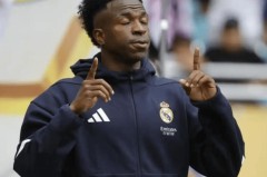 索要4000万薪水！皇马头牌翻脸！佛爷劝阻无效，大巴黎酝酿挖人