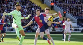 巴萨对阵法兰克福：弗利克揭晓9号位的谜底